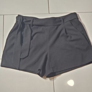 LOFT CASUAL SHORTS COLOR BLACK POLY/SPANDEX SIZE M